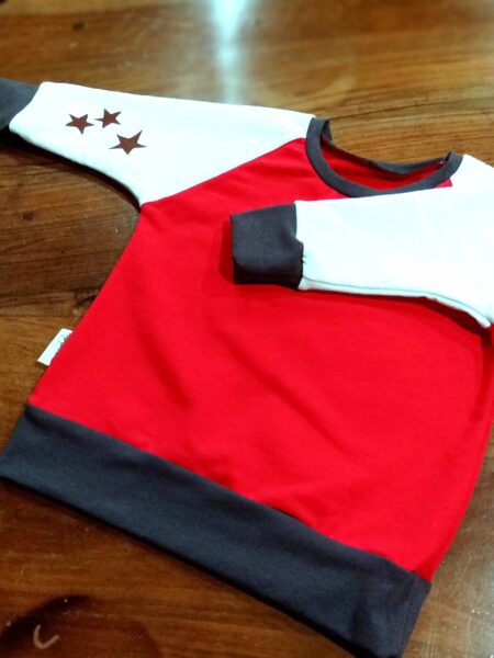 Sudadera Roja estrellada